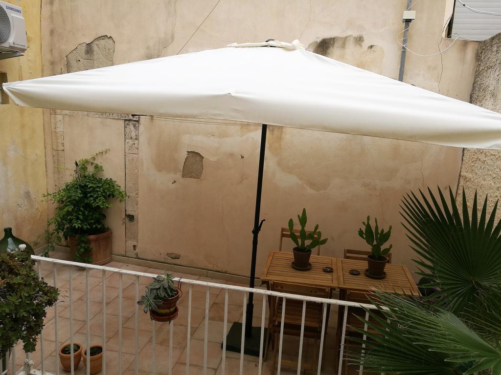Casa Del Carmine Apartman Szirakúza Kültér fotó