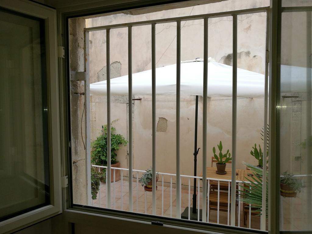 Casa Del Carmine Apartman Szirakúza Kültér fotó