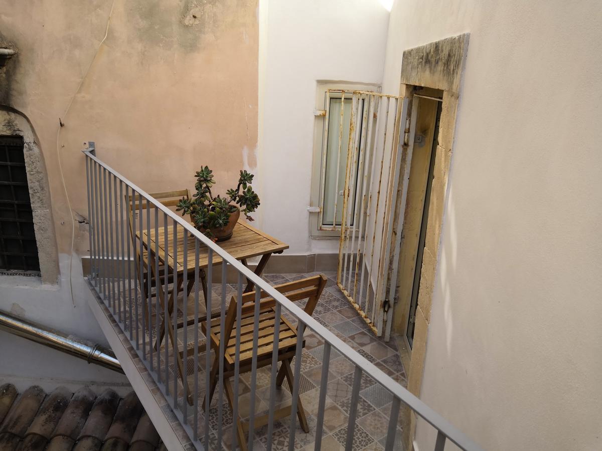 Casa Del Carmine Apartman Szirakúza Kültér fotó