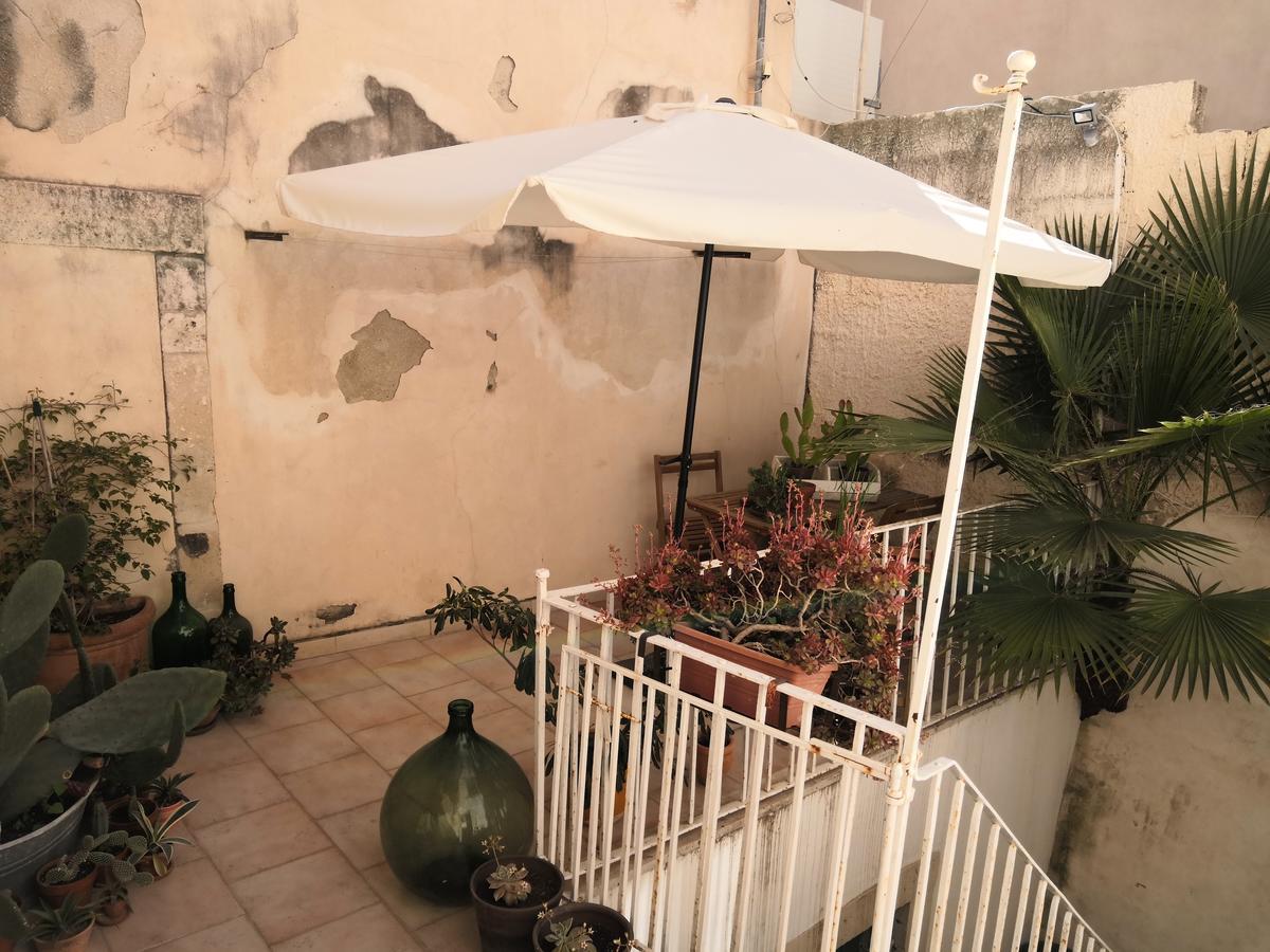 Casa Del Carmine Apartman Szirakúza Kültér fotó