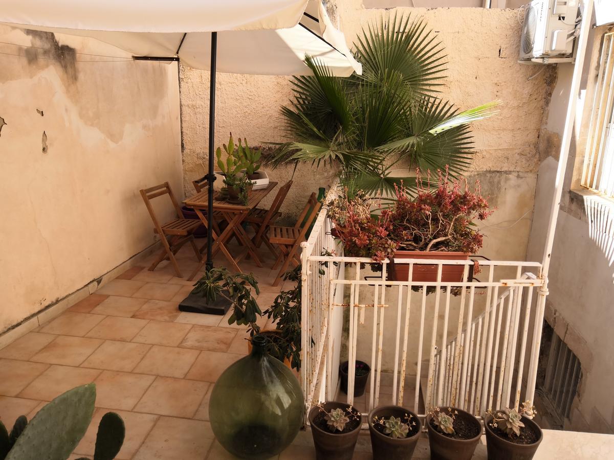 Casa Del Carmine Apartman Szirakúza Kültér fotó